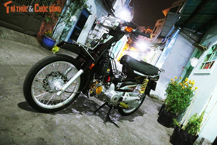 Honda Dream Viet do kieng 