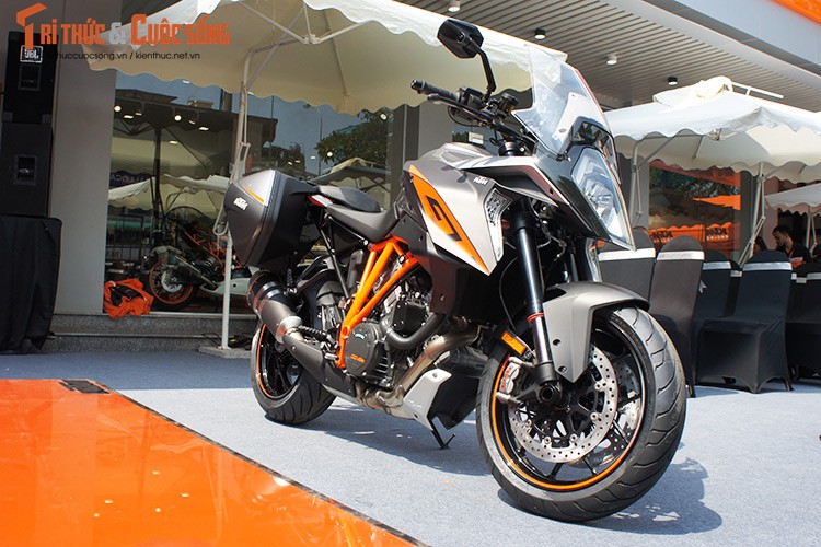 “Soi” KTM 1290 Super Duke GT gia 690 trieu dong tai VN-Hinh-15