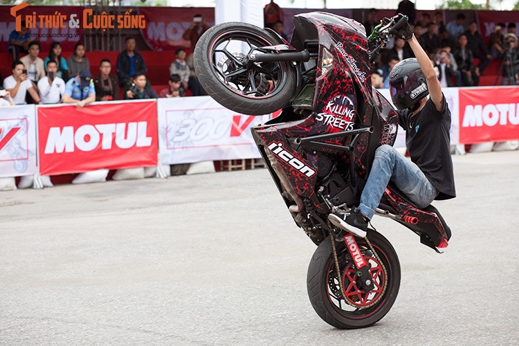 Dan choi moto stunter Thai 