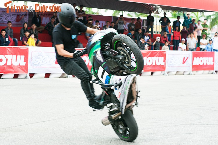 Dan choi moto stunter Thai 