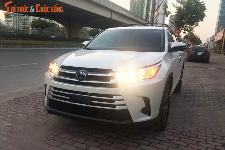 Can canh Toyota Highlander 2017 gia 2,5 ty tai Ha Noi-Hinh-12