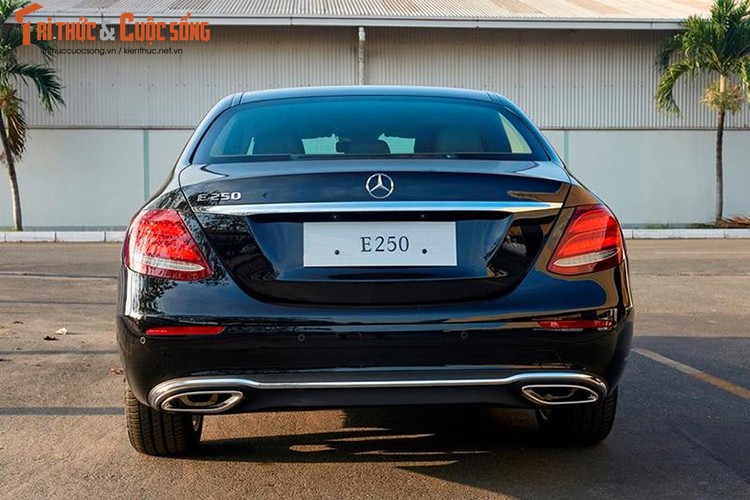 Mercedes E250 lap rap tai Viet Nam co gia 2,47 ty dong-Hinh-5