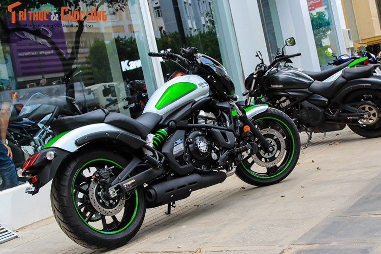 Kawasaki Vulcan S Cafe gia 247 trieu dau tien tai VN-Hinh-2