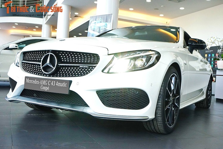 Mercedes-AMG C43 4MATIC moi &quot;chot gia&quot; 4,2 ty tai VN-Hinh-12