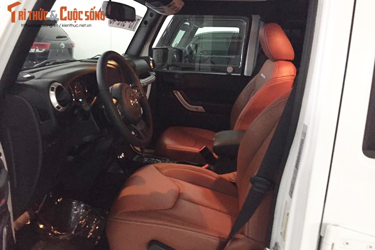 Xe dia hinh Jeep Wrangler 2017 gia 4,2 ty tai Ha Noi-Hinh-6