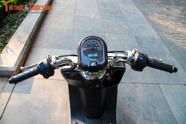 Can canh xe ga Honda Dunk 50cc &quot;thet gia&quot; 69 trieu dong-Hinh-4