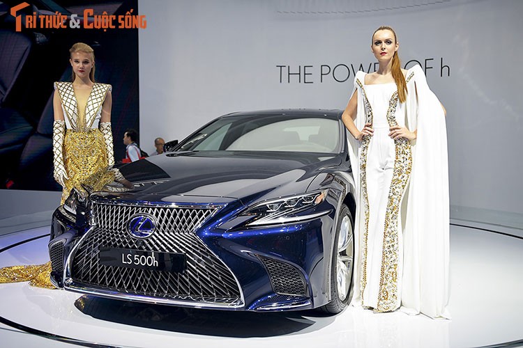 &quot;Soi&quot; xe sang hybrid tien ty Lexus LS500h tai Viet Nam-Hinh-14