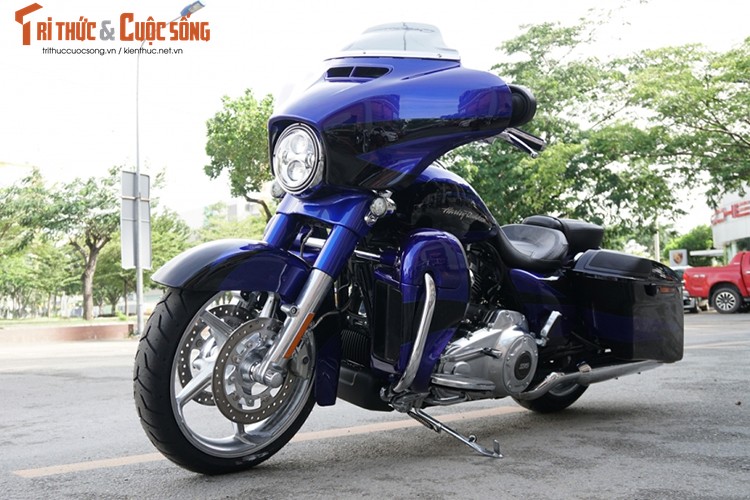 Harley-Davidson CVO Street Glide gia 1,7 ty tai Viet Nam