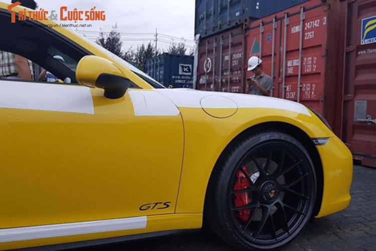 Sieu xe Porsche 911 GTS 2017 gia hon 8 ty ve Viet Nam-Hinh-4