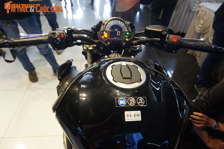 Kawasaki Z900 ban 2018 ve Viet Nam gia gan 300 trieu-Hinh-5
