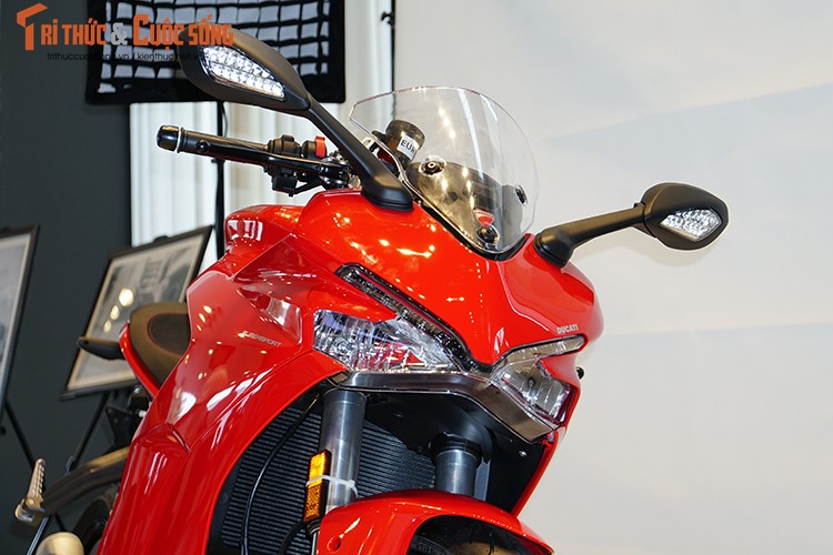 Can canh moto Ducati SuperSport gia tu 513 trieu tai VN-Hinh-4