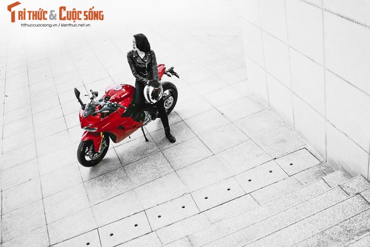 Chan dai cam lai Ducati SuperSport dau tien tai Viet Nam-Hinh-15
