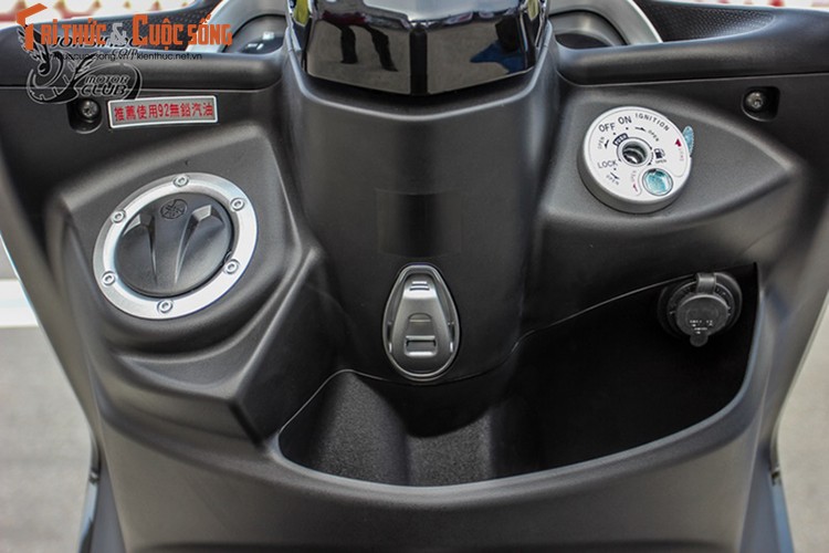 Yamaha ra mat SMax 155 ABS gia 80 trieu &quot;dau&quot; Honda PCX-Hinh-6
