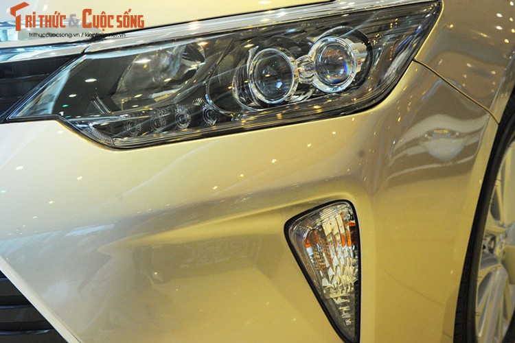 Can canh Toyota Camry moi gia chi 947 trieu tai Ha Noi-Hinh-2