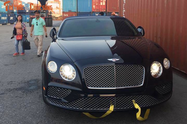 &quot;Dap thung&quot; Bentley Continental GT V8 S mui tran tai VN