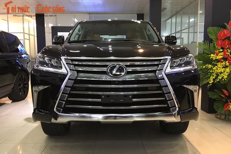 Xe sang Lexus LX570 moi gia 7 ty dong tai Ha Noi-Hinh-3