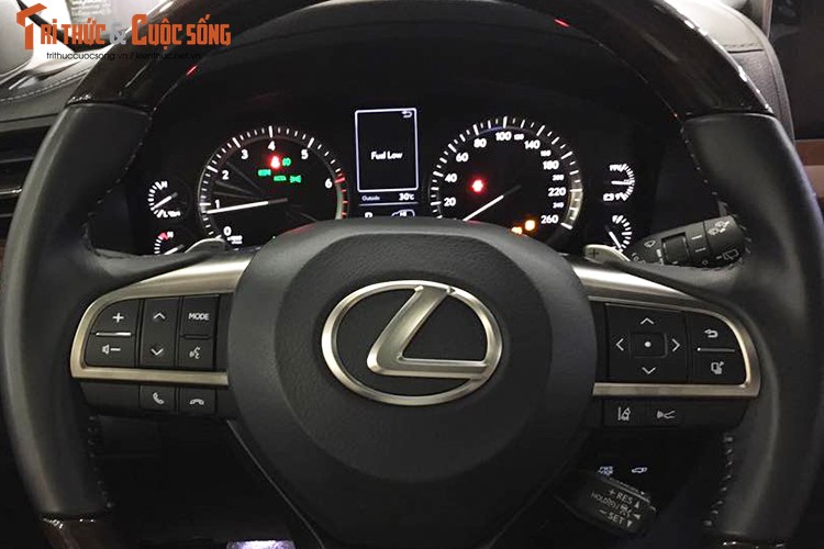 Xe sang Lexus LX570 moi gia 7 ty dong tai Ha Noi-Hinh-7