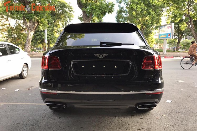 Can canh sieu SUV Bentley Bentayga hon 20 ty tai Ha Noi-Hinh-5