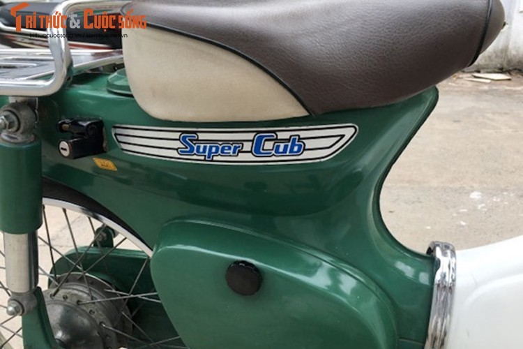 Honda Super Cub chay gan 40 nam gia hon 100 trieu dong-Hinh-9