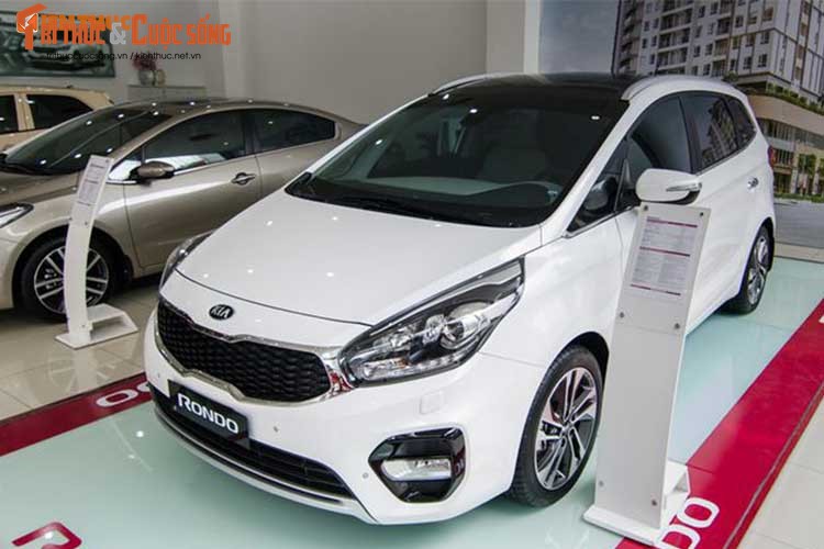 Chi tiet “xe hop” Kia Rondo vua tang gia 20 trieu tai VN