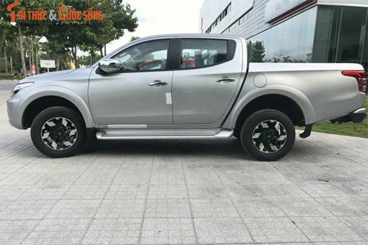 Chi tiet ban tai Mitsubishi Triton 2018 gia re ve Viet Nam-Hinh-2