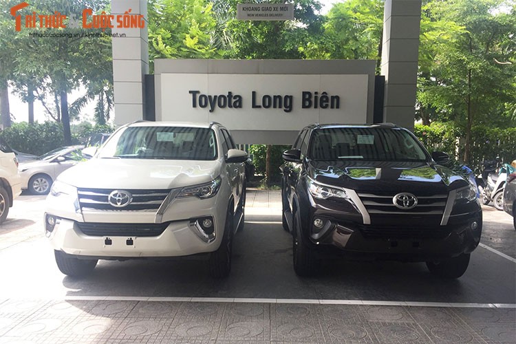 Toyota Fortuner 2018 may dau gia hon 1 ty ve Viet Nam