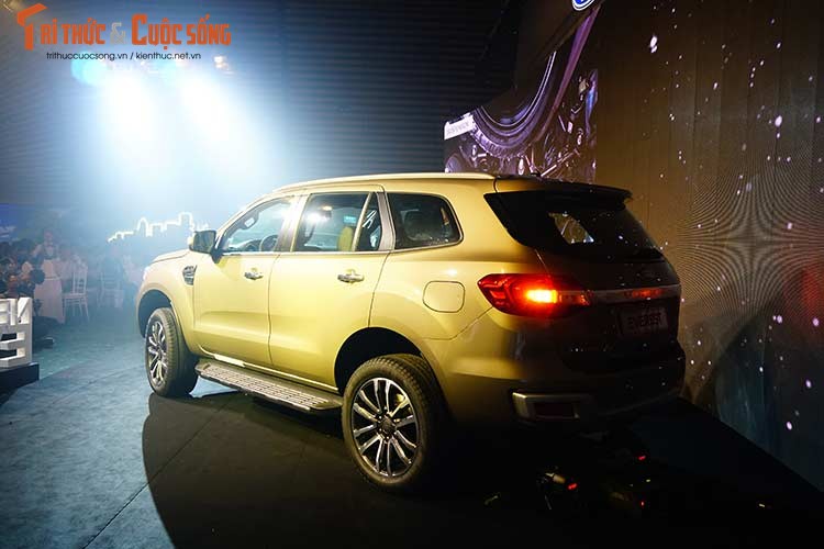 Can canh Ford Everest 2018 “giam gia” 500 trieu tai VN-Hinh-12