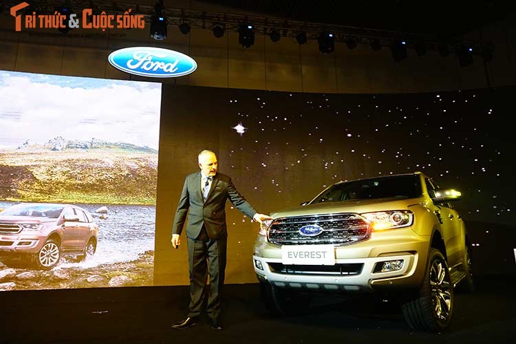 Can canh Ford Everest 2018 “giam gia” 500 trieu tai VN