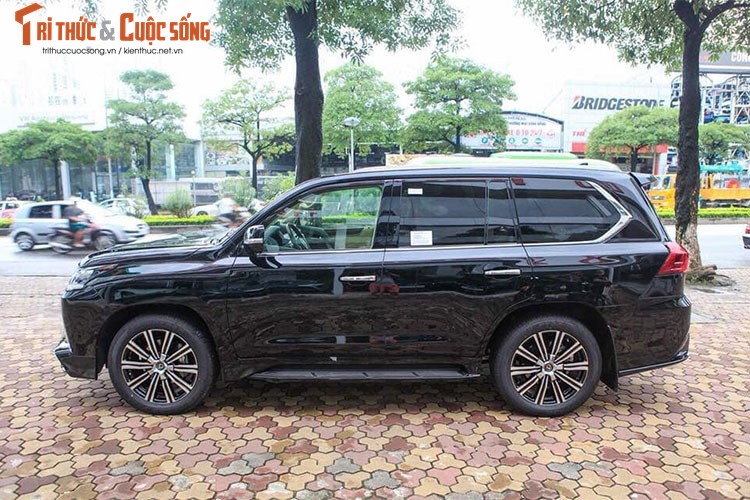 Lexus LX570 Super Sport ban 4 cho gia hon 10 ty o Ha Noi-Hinh-2