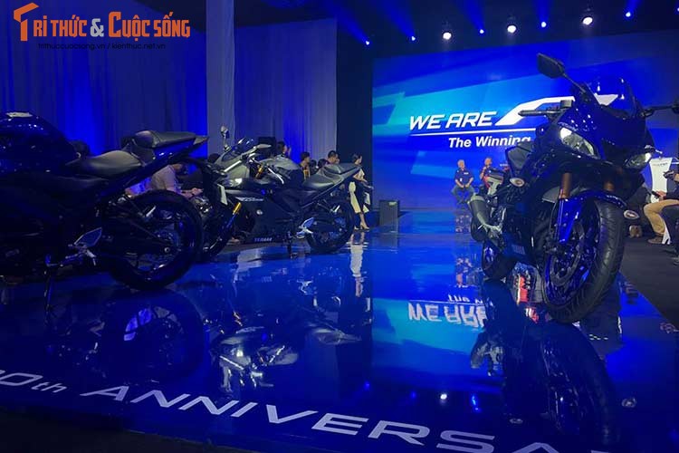 Can canh bo doi xe moto Yamaha R3/R25 phien ban 2019-Hinh-10