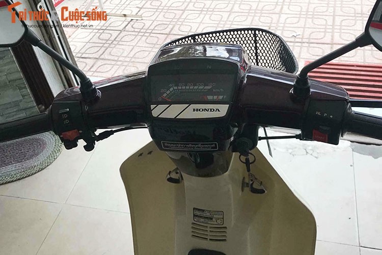 Honda Dream Thai sau 17 nam ban hon 100 trieu o Sai Gon-Hinh-2