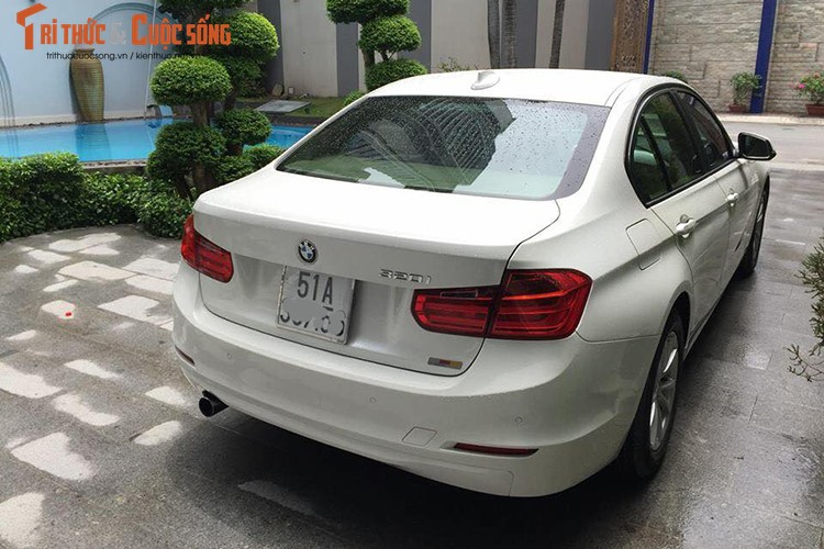 Xe sang BMW 320i dung 6 nam, gia chi 818 trieu o Sai Gon-Hinh-3