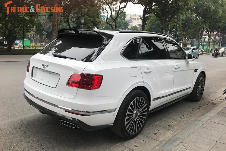 Sieu SUV Bentley Bentayga do Mansory chi 8 ty dong o Ha Noi-Hinh-2