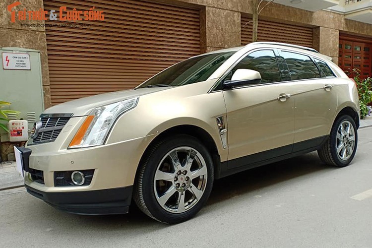 Xe sang Cadillac SRX gia chua den 1 ty dong o Ha Noi