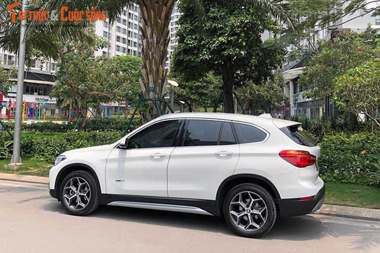 Can canh BMW X1 