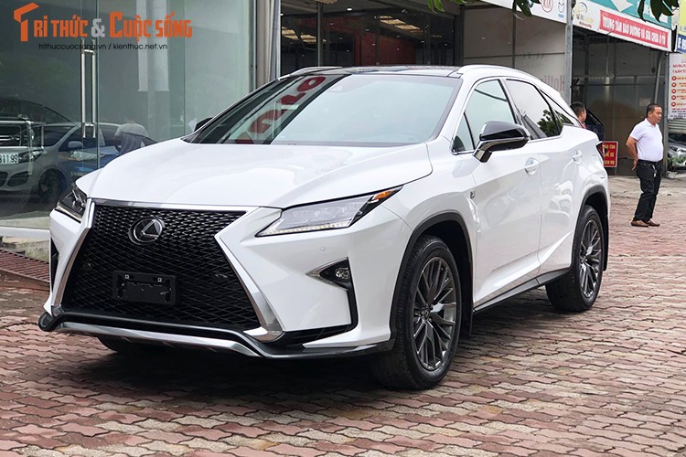 Can canh Lexus RX350 F-Sport gan 5 ty tai Viet Nam