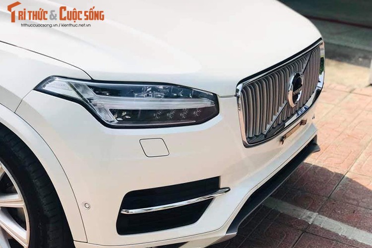 SUV hang sang Volvo XC90 