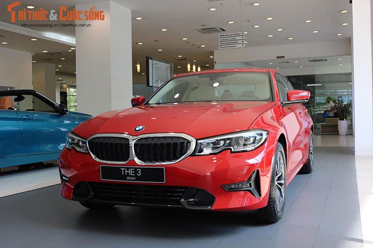 Can canh BMW 330i Sport-Line re hon 200 trieu tai Viet Nam