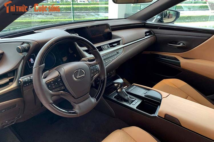 Can canh Lexus ES 250 2020 hon 2,5 ty dong tai Ha Noi-Hinh-5