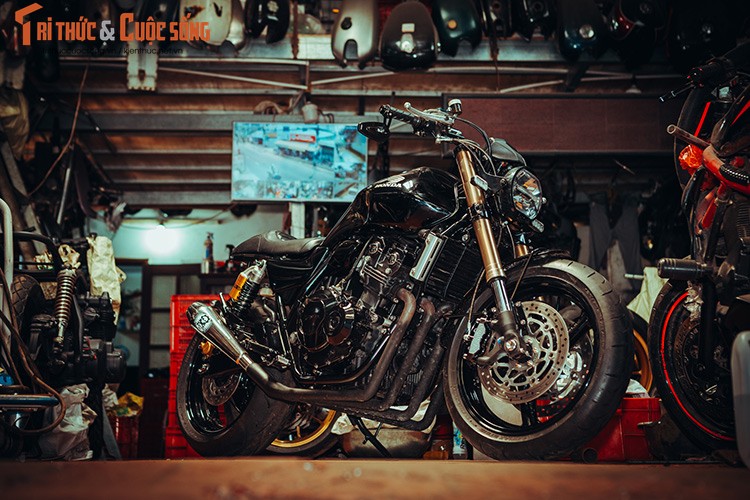 Honda CB400 cafe racer cuc chat tu lo do Tu Thanh Da-Hinh-2