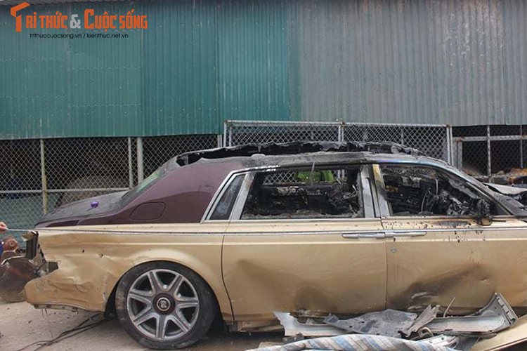 Can canh Rolls-Royce Phantom ma vang chay tro khung-Hinh-7