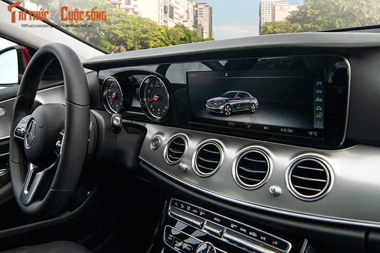 Danh gia Mercedes-Benz E180 2020, hon 2 ty tai Viet Nam-Hinh-9