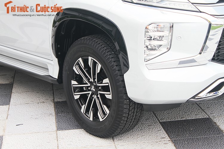 Can canh Mitsubishi Pajero Sport 2020 tu 1,1 ty tai Viet Nam-Hinh-6