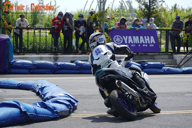 Dan choi xe may Viet do ve Can Tho tham du Yamaha GP 2021-Hinh-10