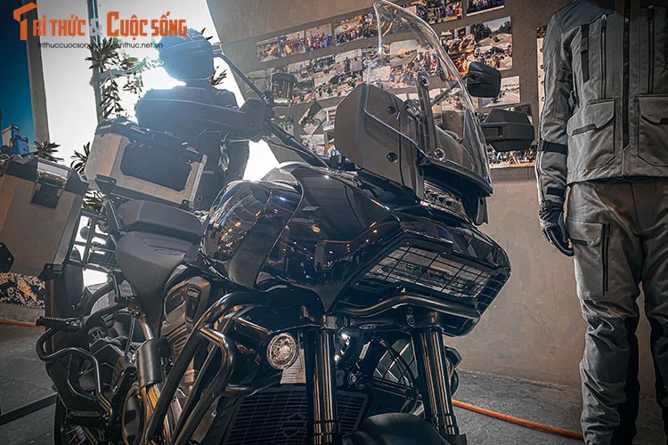 Can canh Harley-Davidson Pan America hon 830 trieu tai Viet Nam-Hinh-3