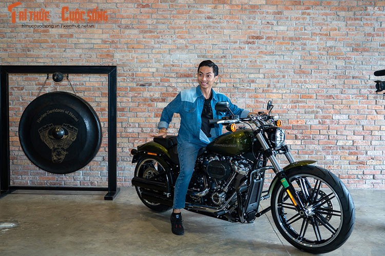 Phan Hien tau Harley-Davidson gia 849 trieu, sau 3 HC Vang SEA Games-Hinh-4