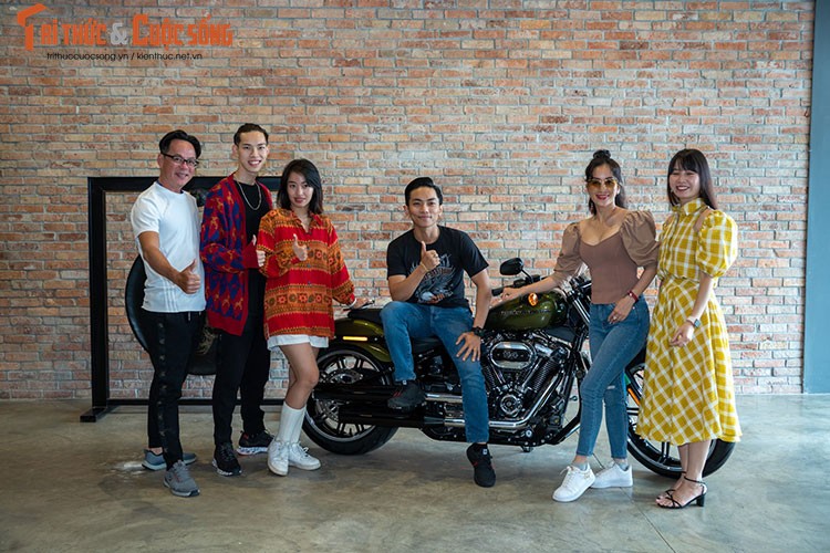 Phan Hien tau Harley-Davidson gia 849 trieu, sau 3 HC Vang SEA Games-Hinh-6