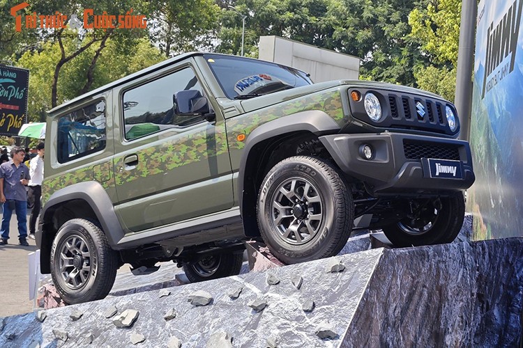 Suzuki Jimny 2024 chinh thuc ra mat Viet Nam, tu 789 trieu dong-Hinh-12