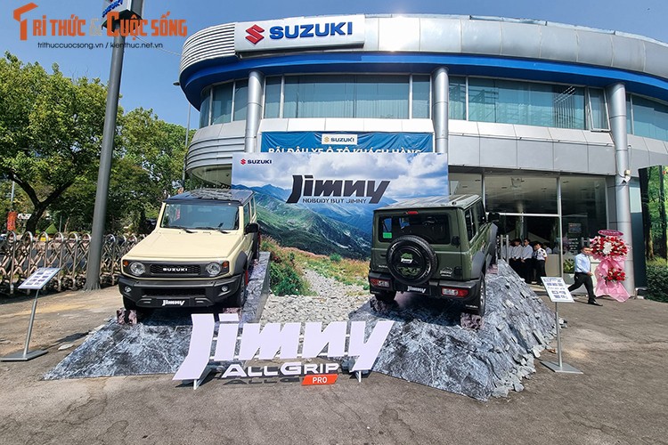 Suzuki Jimny 2024 chinh thuc ra mat Viet Nam, tu 789 trieu dong-Hinh-13