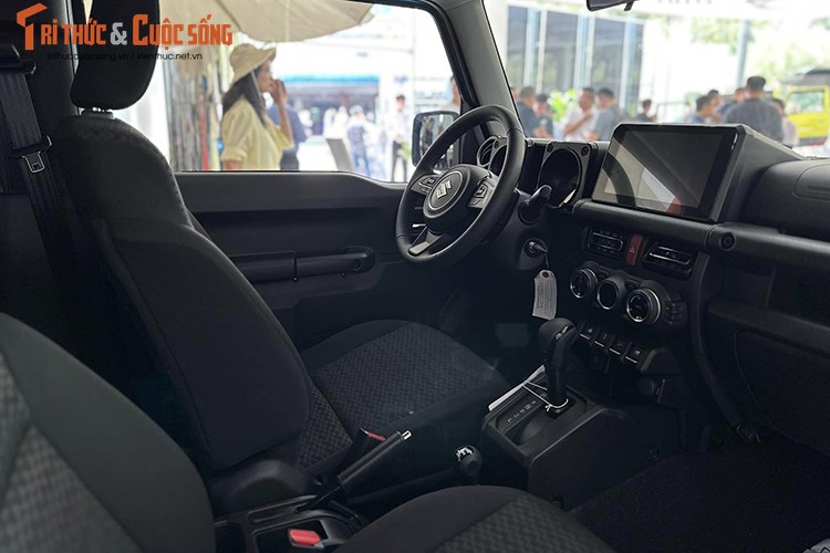 Suzuki Jimny 2024 chinh thuc ra mat Viet Nam, tu 789 trieu dong-Hinh-5